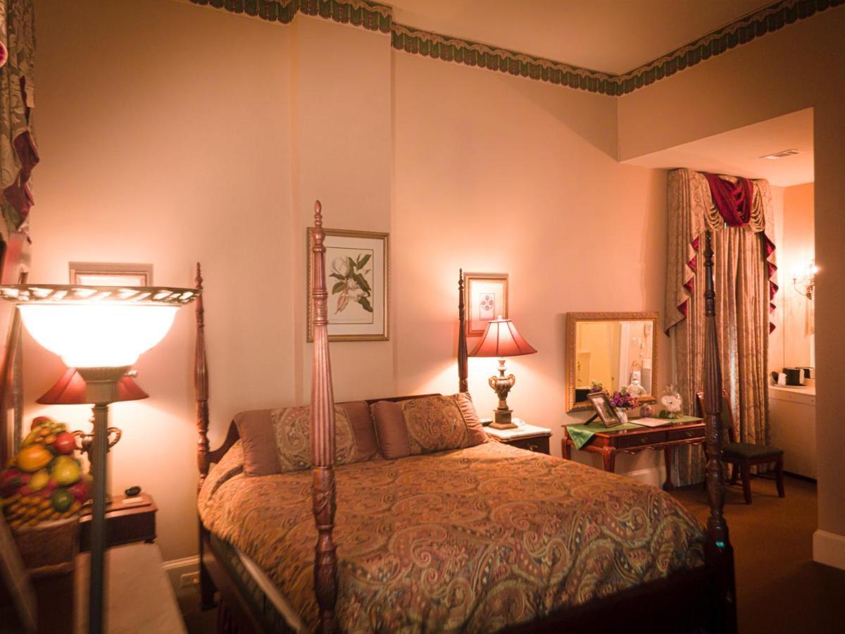 The Guest House Historic Mansion Натчез Екстер'єр фото