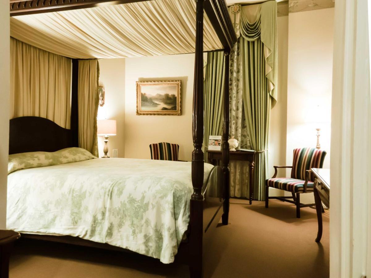 The Guest House Historic Mansion Натчез Екстер'єр фото