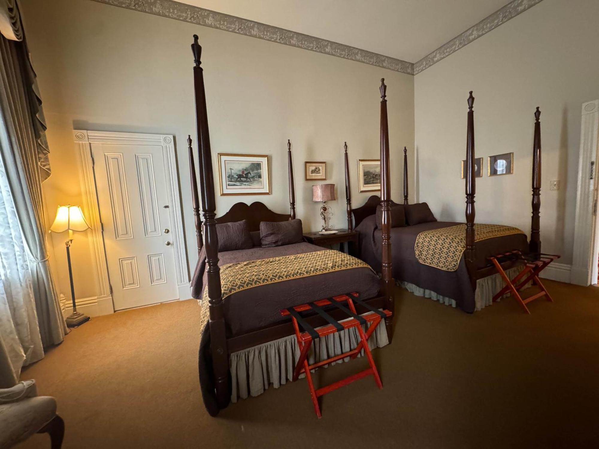 The Guest House Historic Mansion Натчез Екстер'єр фото