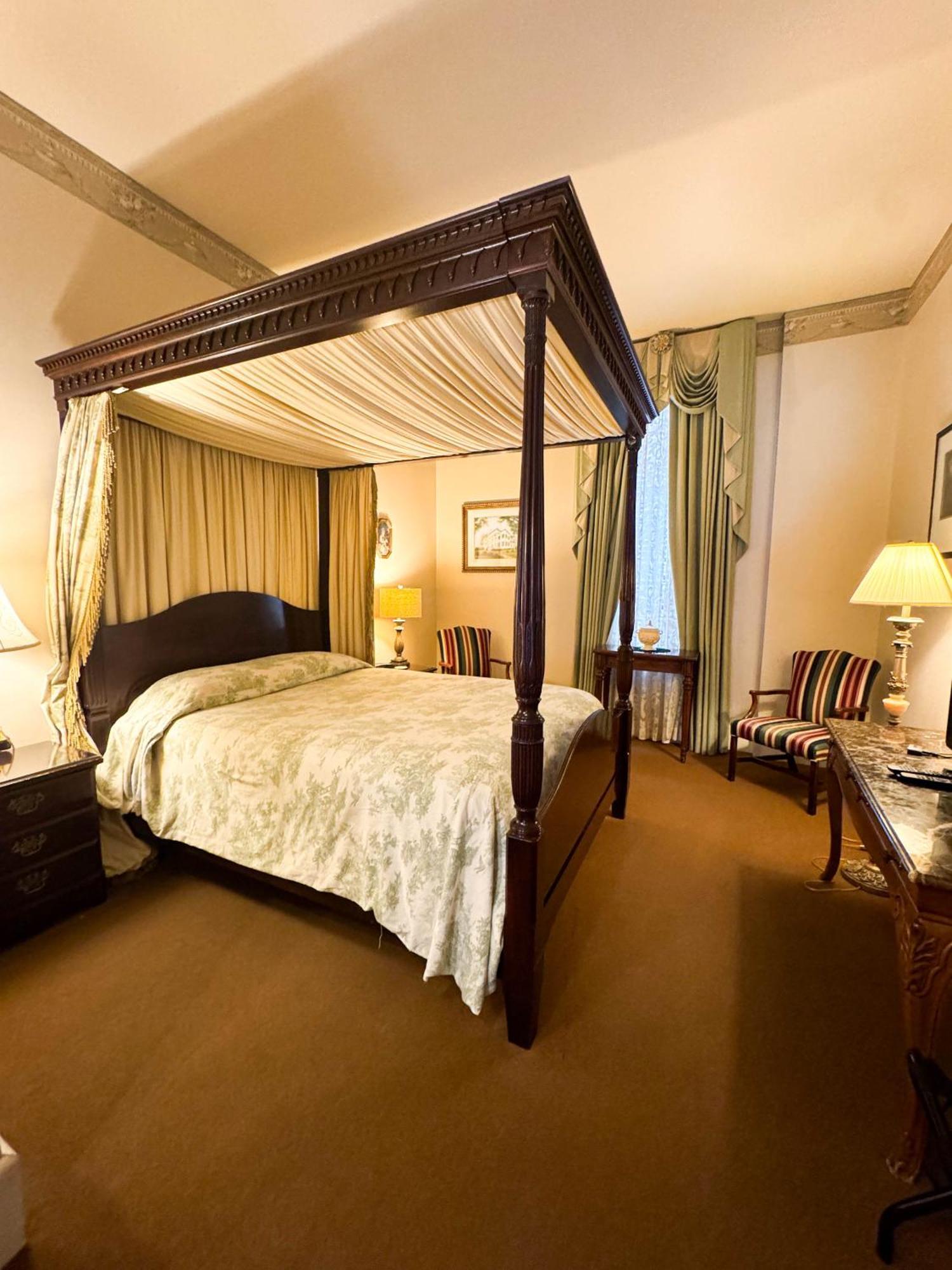 The Guest House Historic Mansion Натчез Екстер'єр фото