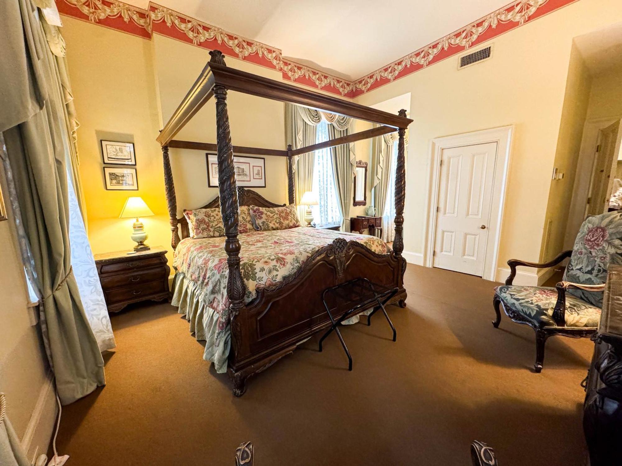The Guest House Historic Mansion Натчез Екстер'єр фото