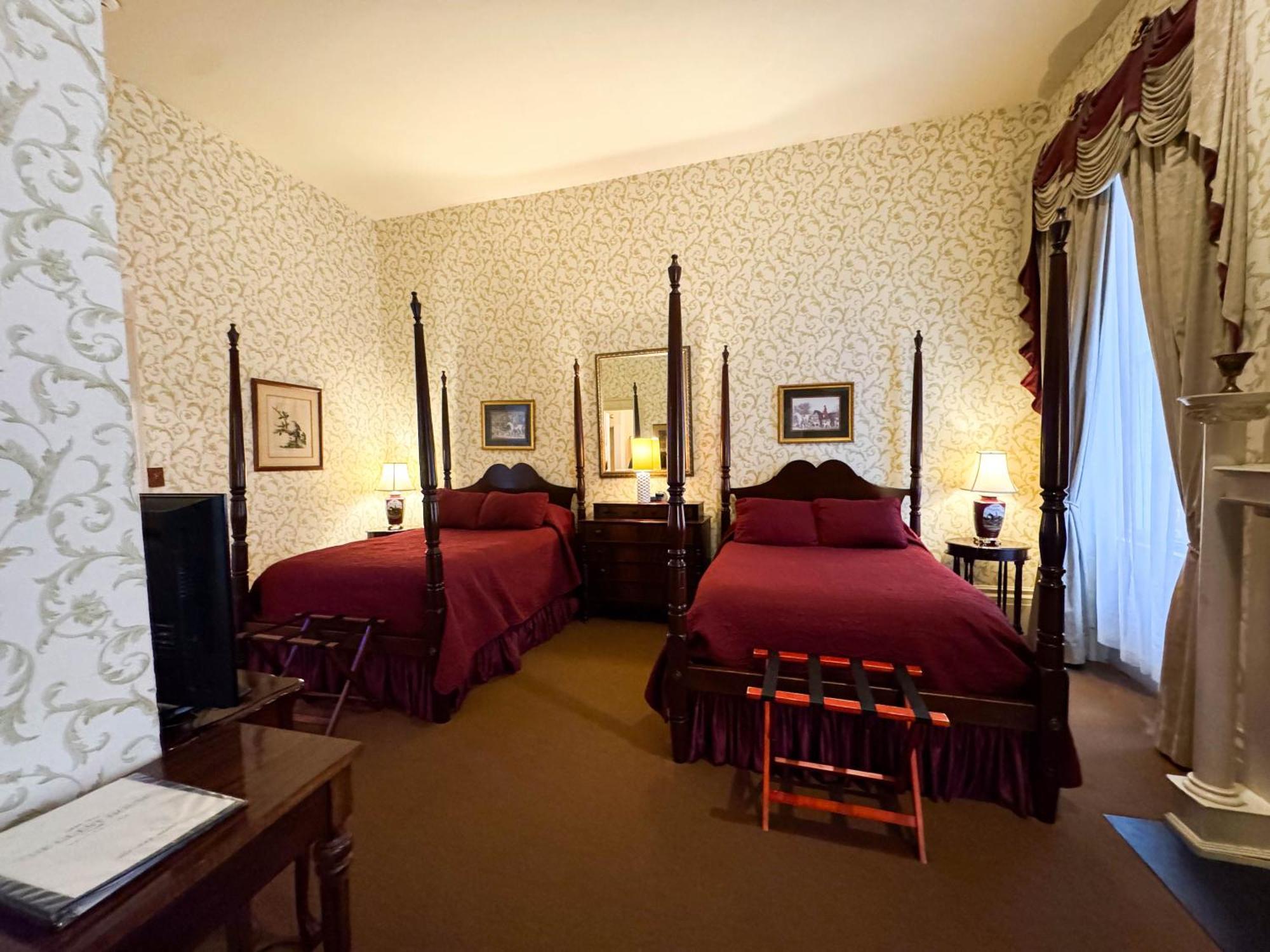 The Guest House Historic Mansion Натчез Екстер'єр фото