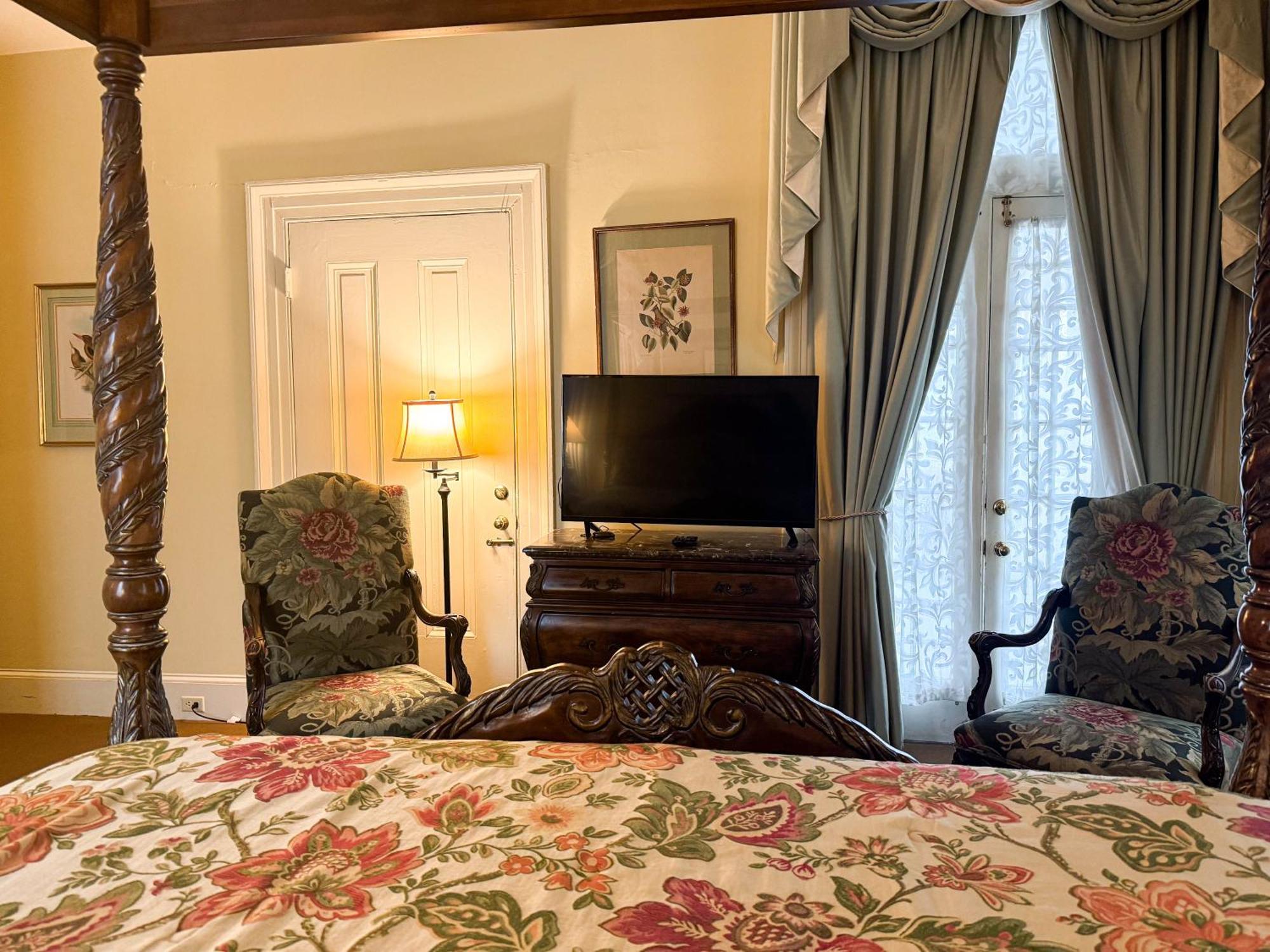 The Guest House Historic Mansion Натчез Екстер'єр фото